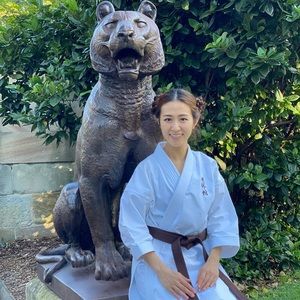 Meet your Posher, Dina